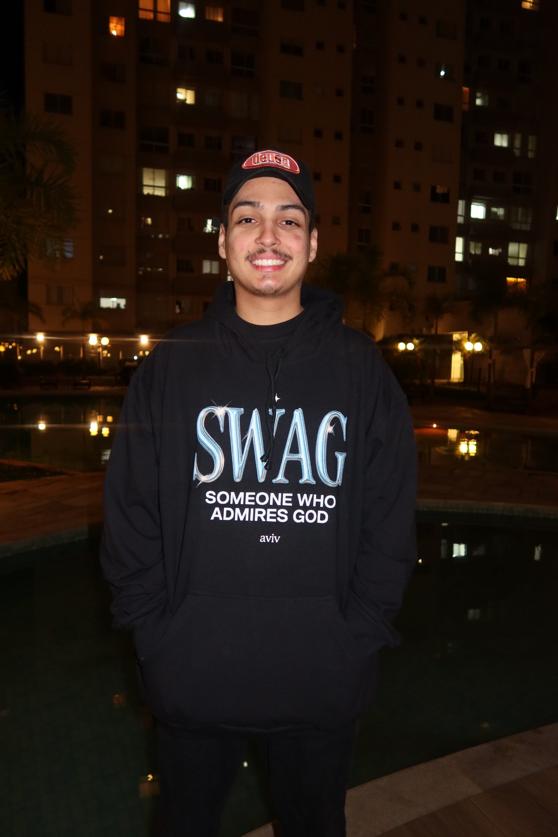 MOLETOM CANGURU ‘SWAG'