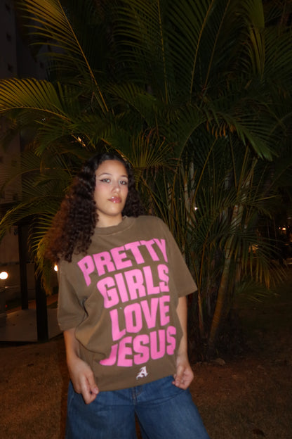TEE OVERSIZED 'PRETTY GIRLS - INGLÊS'