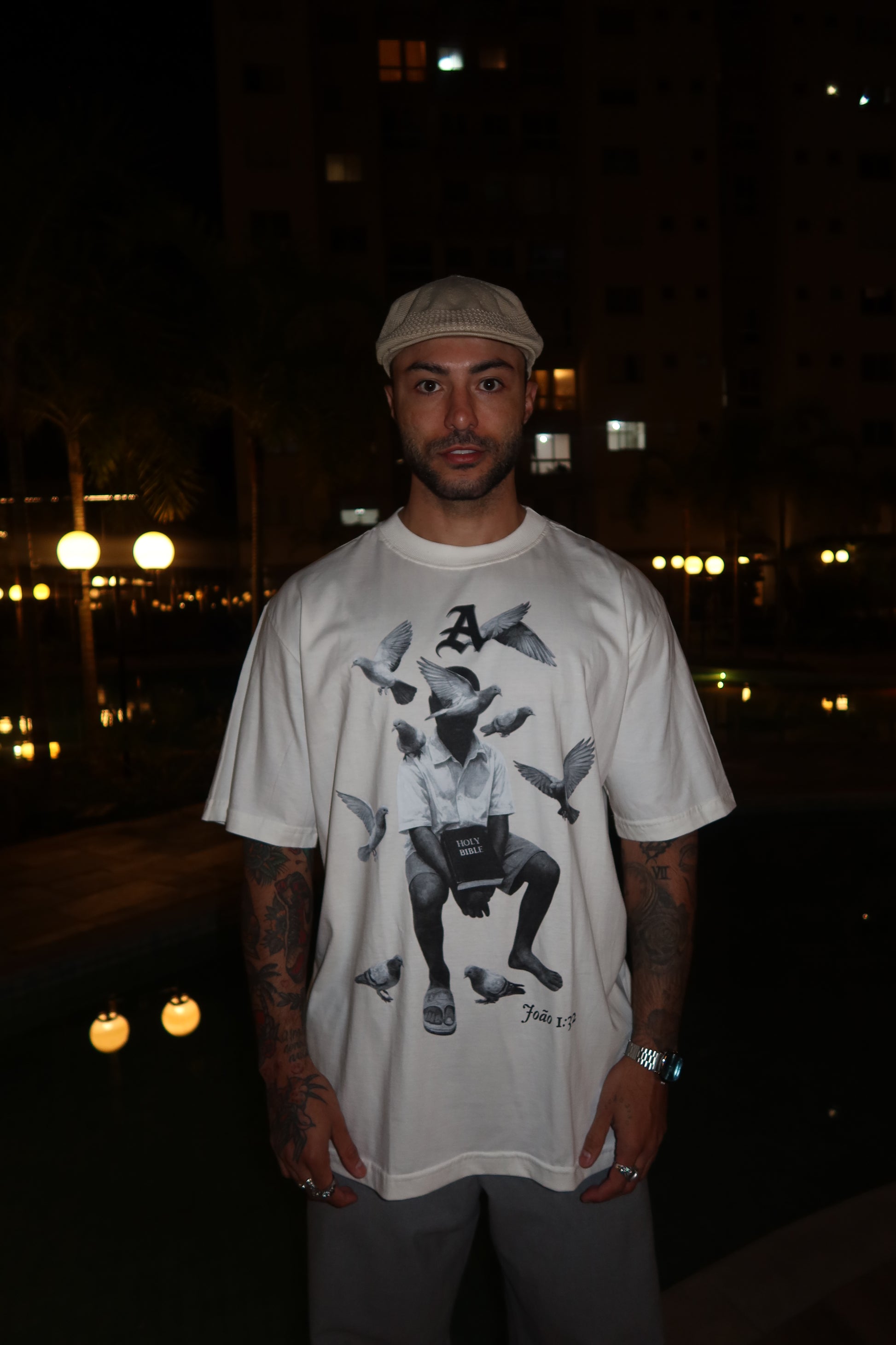 CAMISETA OVERSIZED 'HOLY SPIRIT'