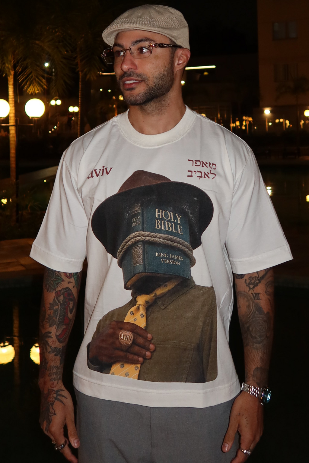 CAMISETA BOXY 'BIBLE FACE' [FRENTE]
