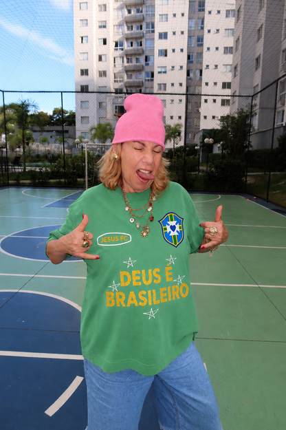 TEE BOXY 'DEUS É BRASILEIRO' - VERDE ESTONADO