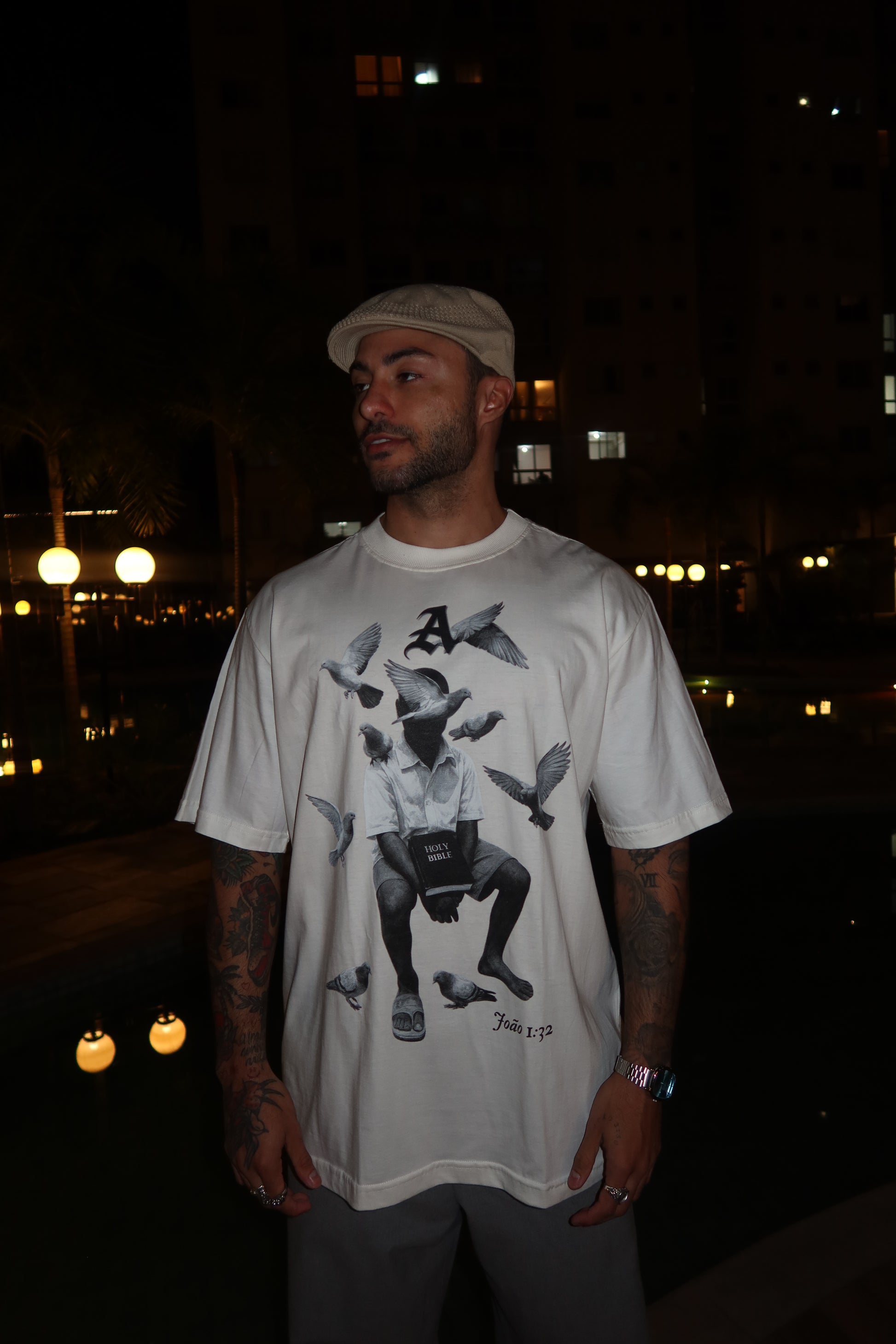 CAMISETA OVERSIZED 'HOLY SPIRIT'