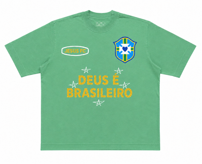 TEE BOXY 'DEUS É BRASILEIRO' - VERDE ESTONADO