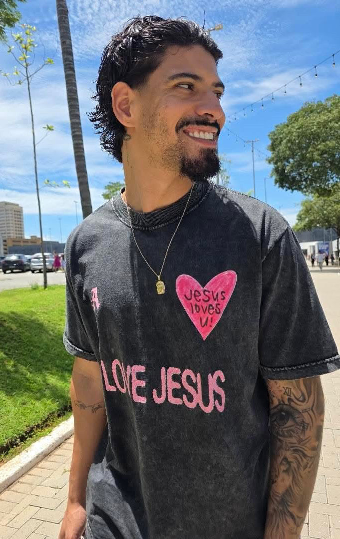 TEE OVERSIZED 'JESUS LOVES U'