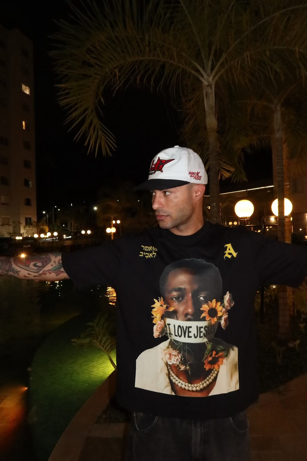 CAMISETA BOXY 'FLORES'