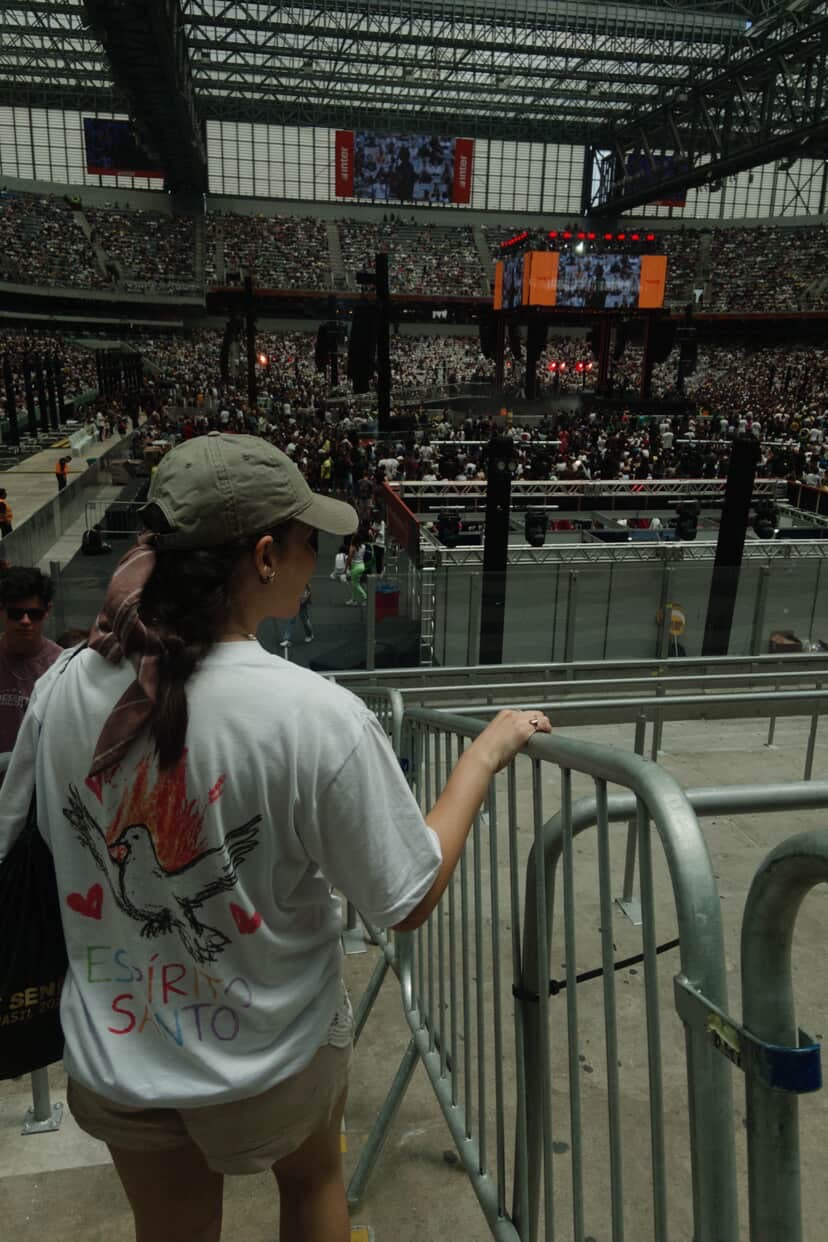 CAMISETA OVERSIZED 'GIZ' [FRENTE E COSTAS]