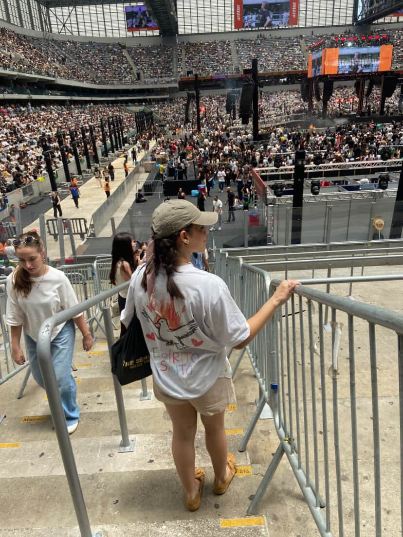 CAMISETA OVERSIZED 'GIZ' [FRENTE E COSTAS]