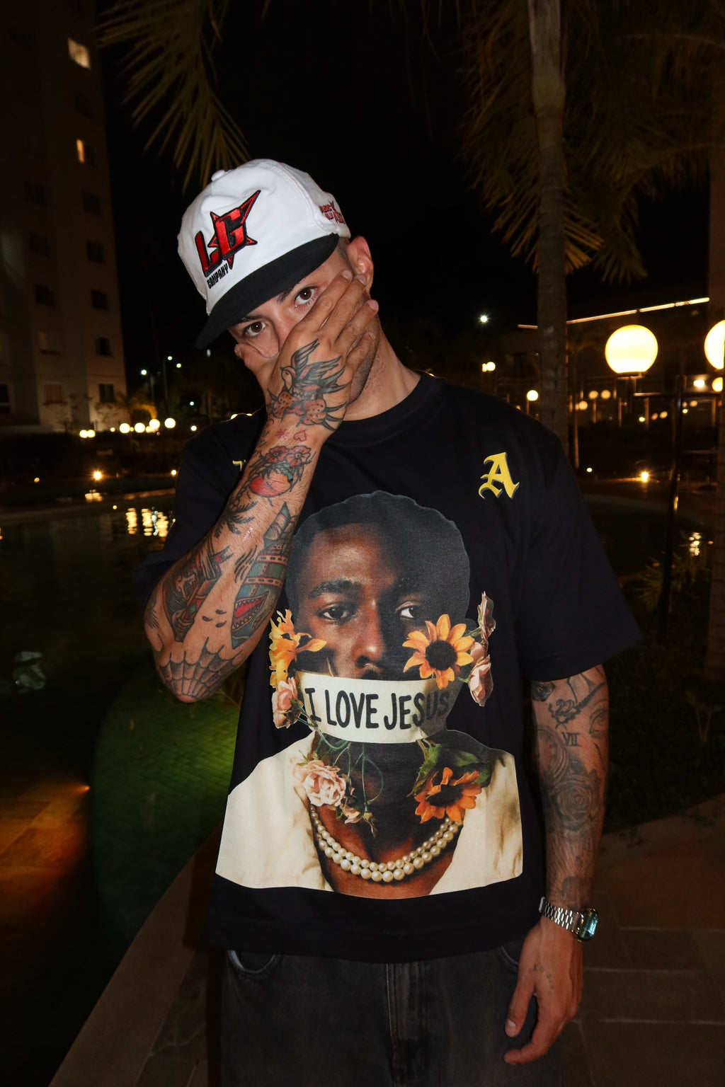 CAMISETA BOXY 'FLORES'