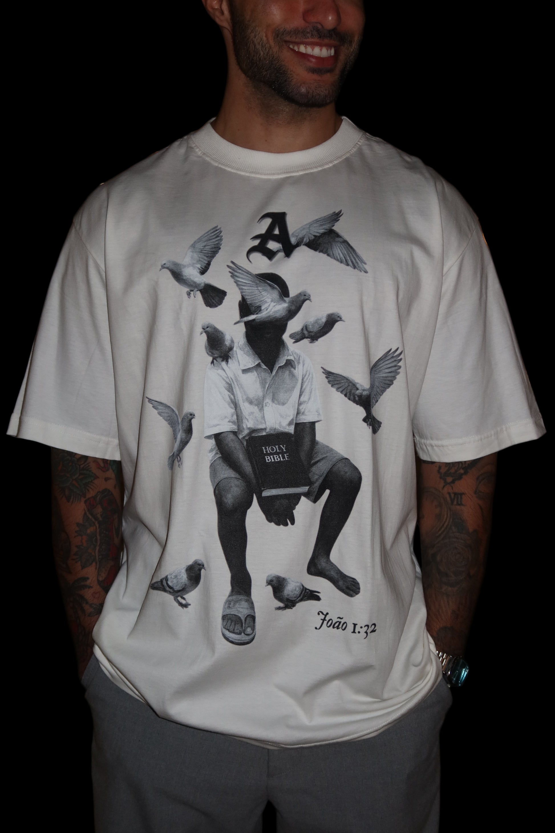 CAMISETA OVERSIZED 'HOLY SPIRIT'