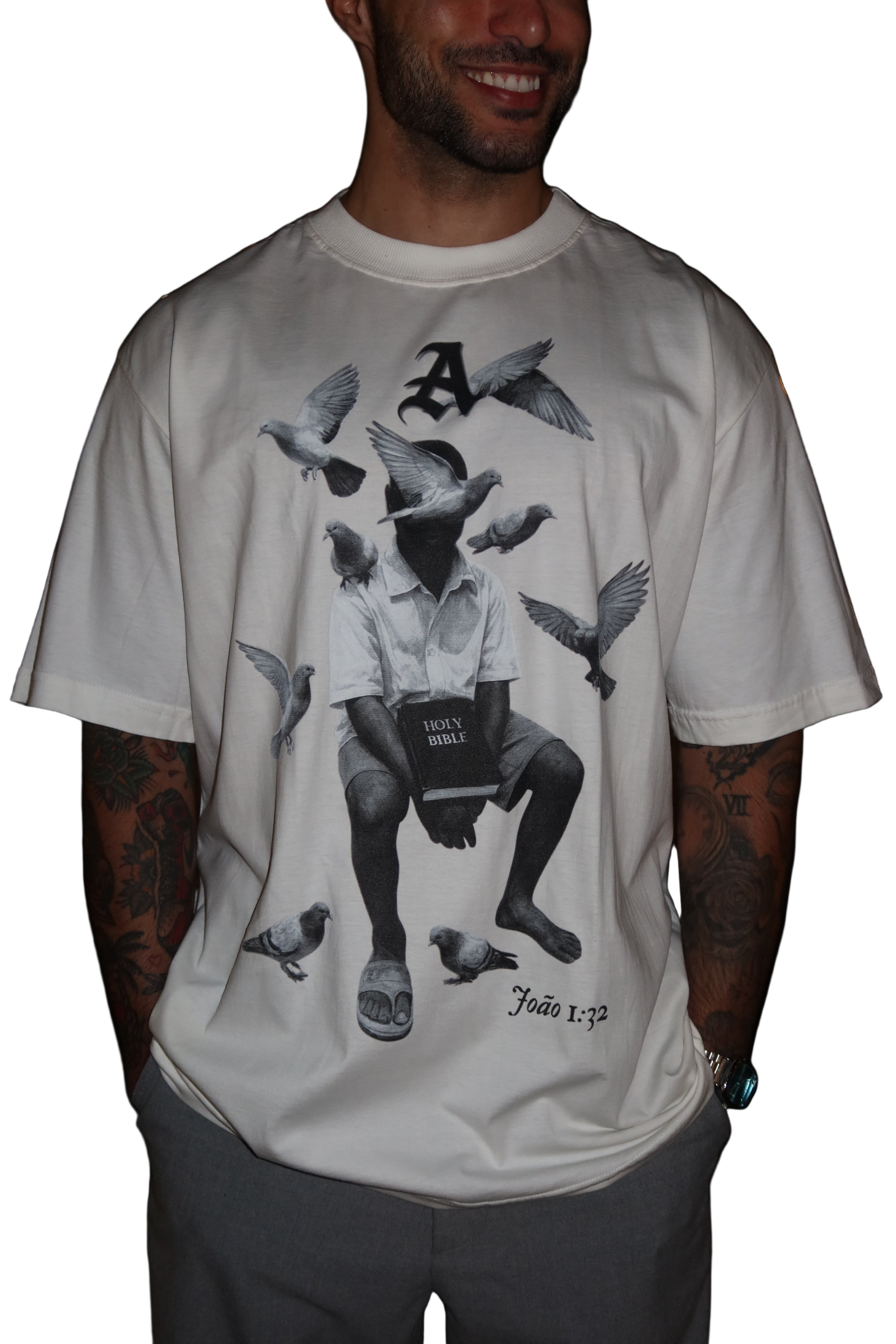 CAMISETA OVERSIZED 'HOLY SPIRIT'