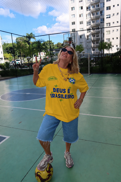 TEE BOXY 'DEUS É BRASILEIRO' - AMARELO ESTONADO