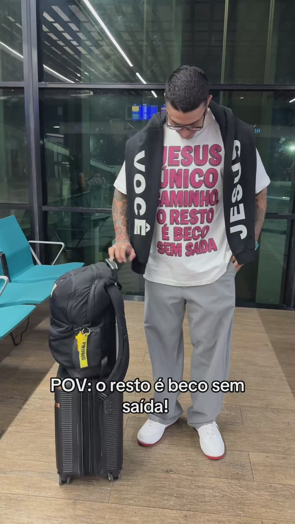 CAMISETA OVERSIZED ‘BECO’ [FRENTE]